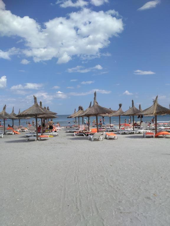 那沃达利E&E Mamaia Nord公寓 外观 照片